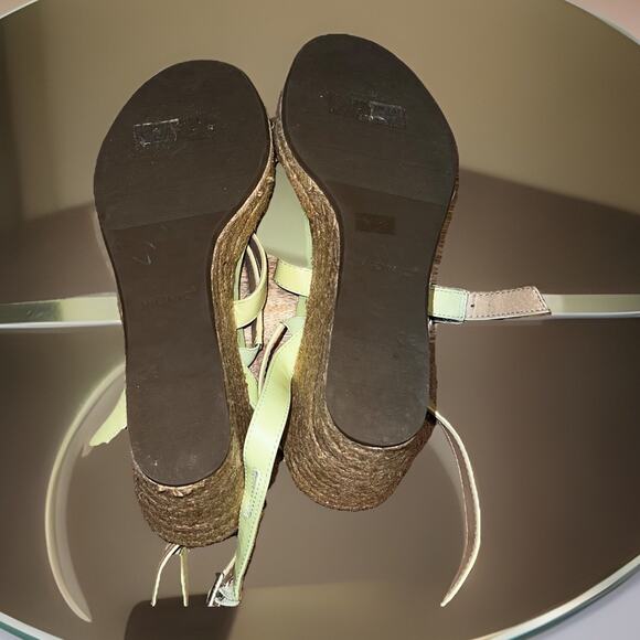 Sold - Picture 7 of 8